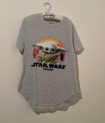 Disney Star Wars The Mandalorian T-Shirt Size small