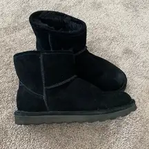 Bearpaw Alyssa Boots SIZE 9