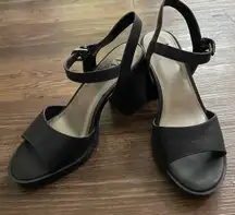 Worthington sz 8.5 Black Chunky Block Heel Sandals‎ Ankle Strap Open Shoes