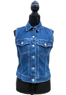 Levi’s Trucker Denim Sleeveless Vest Jacket
