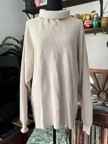 Oversized Ribbed Knit Cream Turtleneck Sweater Size Large