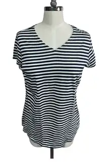 Real Clothes Saks Fifth Avenue Navy White Stripe V-Neck Tee Women Medium Classic