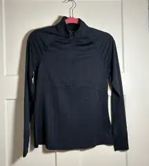 Women’s small golf pullover -