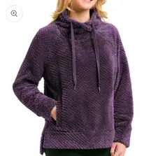 Large pullover sweater texturized comfortable draw strings pouch pocket winter