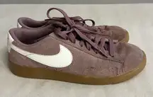 🔥 Nike SB Check Solarsoft  Sneakers – Mauve/White Gum Sole (Women’s Size 8.5)