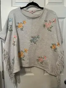 Anthropologie TP Gray Floral Embroidered Poncho Cottagecore Floral Fringe