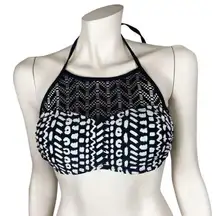 Xhilaration ‎ B&W Bikini Top