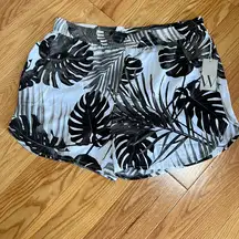 Worthington palm print pull on jogger short NWT