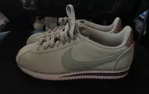 Nike Cortez Sneakers