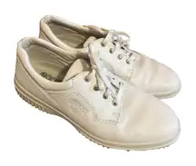 Ecco Womens Soft Classic Sneakers Shoes White Leather Lace Up Size 39 EU 8.5 US