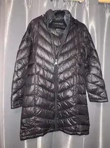 Calvin Klein  Premium Down Lightweight Puffer Jacket Medium