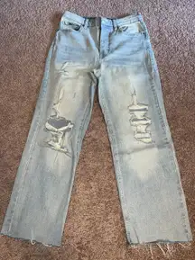 Distressed High Rise Jeans