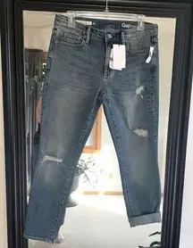 🎉NEW GAP Distressed Denim Jeans