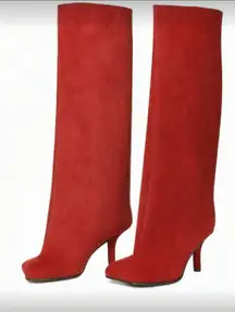 NWOB Women’s Suede Knee High Wide Calf Boots 