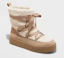 NWT - Universal Thread Birgitte Taupe Winter Boots - Size 11