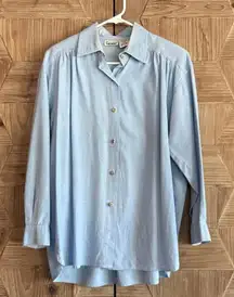 Capacity Womenswear Light Blue Cotton Button Up Shirt Size P/M