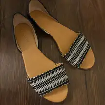 💜 J. Crew Black and White Flats with Elegant Design