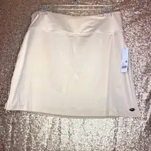 TAHARI sport/Skort size medium new with tag