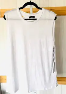 NWT Michael Lauren Alonzo Cut Out Back Tshirt White