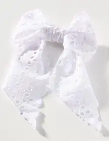 Curried Myrrh Daisy White Lace Hair Bow Barrette Clip