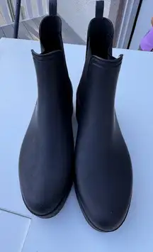 Jeffrey Campbell Black Rubber Waterproof Ankle Rain Boots Womens Size 9M Chelsea