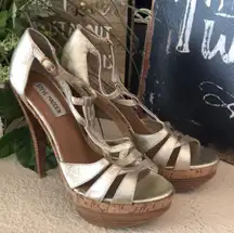 Steve Madden Womens Size 7.5 Gold Leather Heels Alicce Cork Platform Shoes Strap