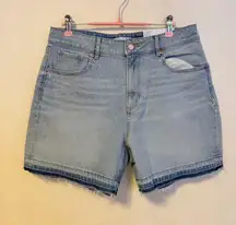 LOFT High Rise Curvy Fit Regular Inseam 90s Shorts Light Wash Denim 28 / 6 NWT