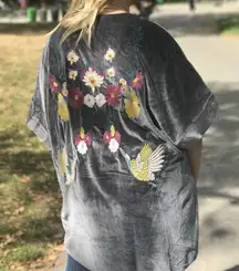 Entro XL Gray Velvet Kimono Bright Floral Embroidery Boho Bohemian Whimsigoth