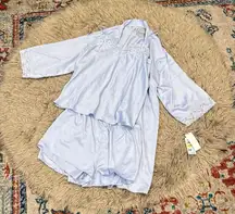 NWT Flora Nikarooz robe and silky pajama set medium