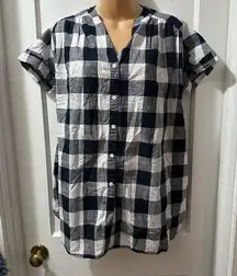 Isabel Maternity by Ingrid and Isabel White Plaid Button Down Short Sleeve in S