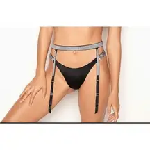 Victoria's Secret  VERY SEXY Shine Strap Garter Belt size M/L