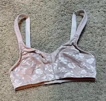 Wacoal Floral Lace Bra - Light Pink and White