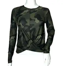 Old Navy Active Shirt Womens XS Green Camouflage Cropped Breathe On Workout Gym