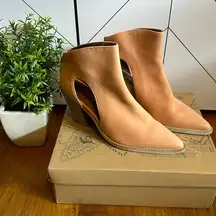 Free People Coral Cut out Wilder Booties Ankle Boots Womens 40 Boho Western