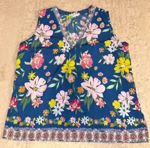 Floral print sleeveless multi-colored blouse in size M •