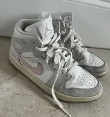 High top Jordan 1 Women’s Light Iron Ore