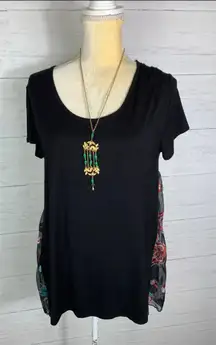 Cha Cha Vente Size Medium  Floral Mesh high low Embroidered Sheer Top
