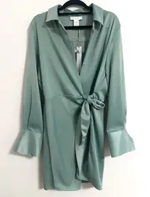 NWT Revolve x House of Harlow 1960 Wrap Mini Dress Medium
