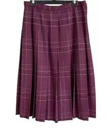 Classic Pleated Skirt 100% Virgin Wool Purple
Plaid Midi Size 14 USA