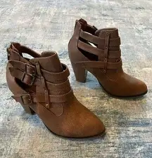 Forever Brown Faux Leather Back Zip Block Heel Ankle Booties Size 8.5