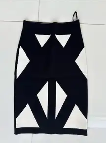 BCBG Maxazria Knee Length Skirt black and white Bandage Size XXS design classy