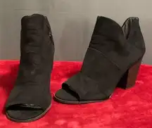 Z03- Fergalicious by Fergie Open Toe Booties faux suede black size 10