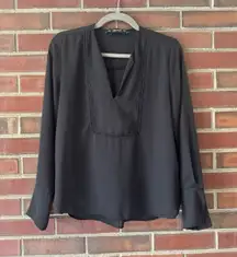 Zara Basic Black Mid Sleeve Blouse Size S V-Neck Embroidered Detail