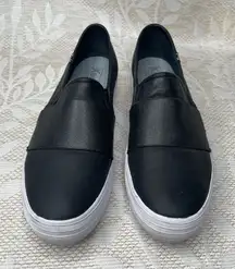 Keds Women’s 9 Leather Slip-On Sneaker in black