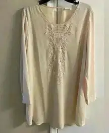ASTR the label pop over blouse long line beige long sleeves lined Large. NWT