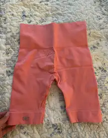 Set Active pink biker shorts