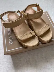 Dolce Vita Sandals