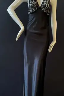 Vintage black nightgown size small lace top back lace train & bow EDGY FEMININE