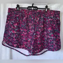 Columbia size xl magenta camouflage UPF 50 shorts
