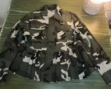 Anthropologie Lea & Viola NWOT Women’s Camouflage Denim Peplum Zip Jacket Small